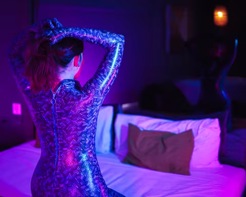💜Neon Aesthetrix💜